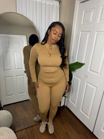 Essence Ribbed set