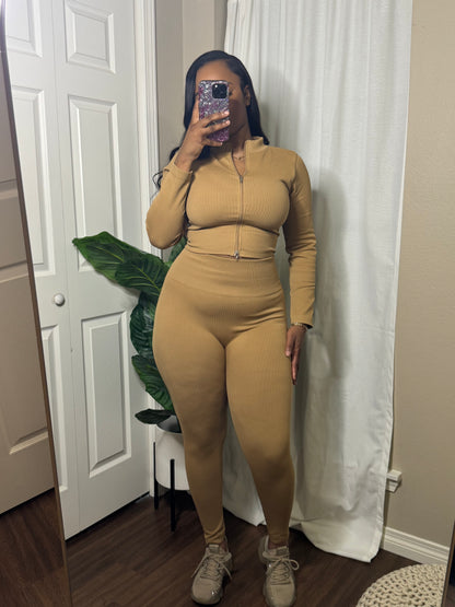 Essence Ribbed set